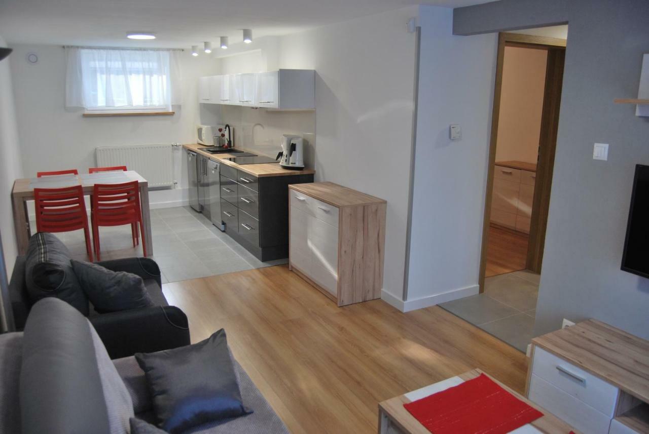 Apartament Rodzinny シクラルスカ・ポレンバ エクステリア 写真